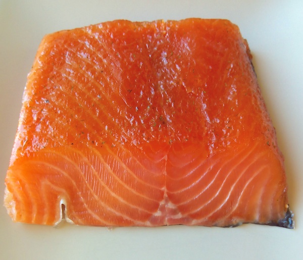 Corte de salmón marinado
