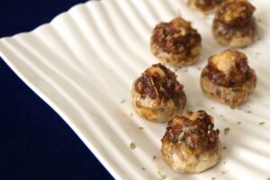 Champiñones rellenos al horno