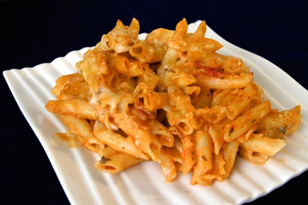 Macarrones de escándalo con bechamel de mostaza