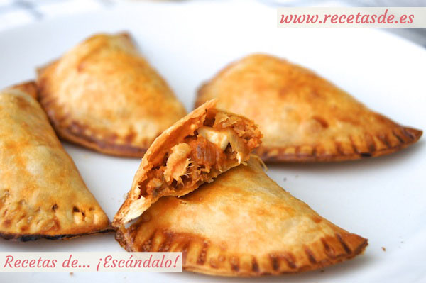 Empanadillas de atún, huevo y tomate caseras