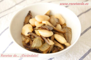 Ensalada templada de alubias blancas y setas con comino
