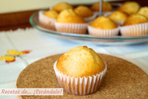 Cómo hacer magdalenas caseras y esponjosas. Receta tradicional