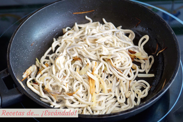 Anguriñas salteadas