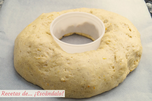 Masa del roscon de reyes ya fermentada