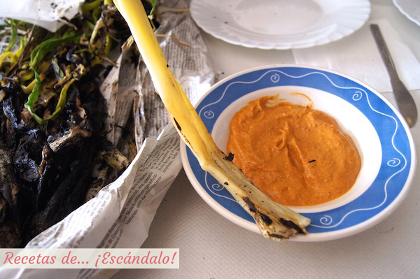 Receta de calçots o calsots con salsa romesco