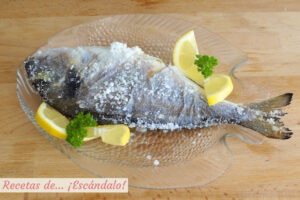 Dorada a la sal, un pescado al horno facilísimo