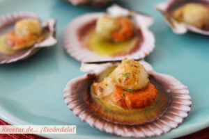 Zamburiñas a la plancha con salsa verde. Receta muy fácil