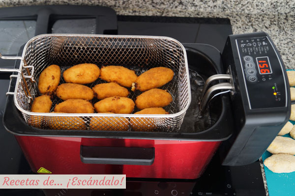Croquetas fritas en freidora