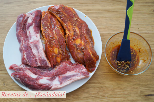 Churrascos de ternera con marinada de hierbas y especias