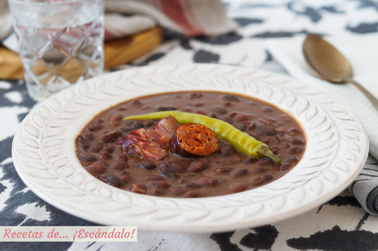 Alubias rojas de Tolosa con sus sacramentos. Receta tradicional ...