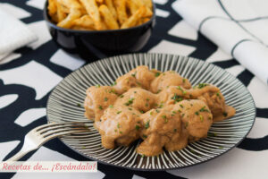 Receta de albóndigas caseras en salsa de almendras, ¡irresistibles!