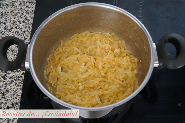 Cebolla caramelizada para sopa de cebolla