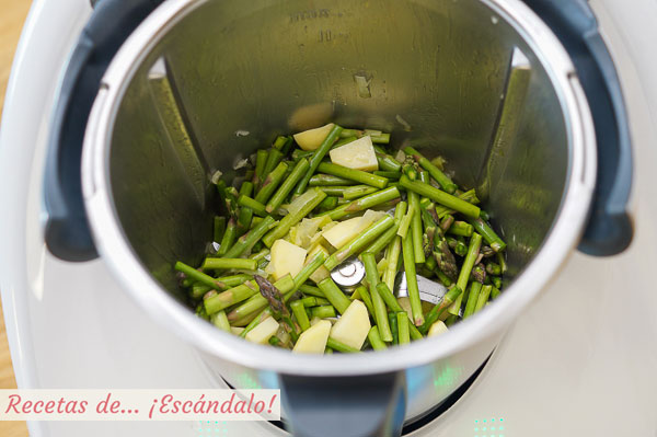 Esparragos y patata para crema