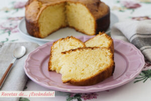 Bizcocho de yogur con Thermomix, el más sencillo y esponjoso