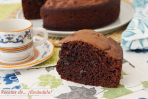 Bizcocho de chocolate con Thermomix, el más fácil y rico