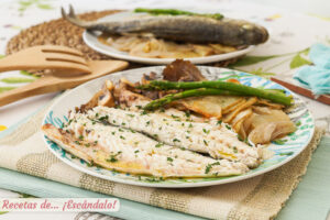 Receta de lubina al horno con patatas, verduras y setas, jugosa y fácil