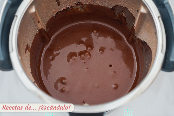 Masa bizcocho chocolate thermomix