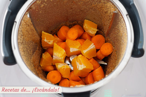 Zanahoria y naranja bizcocho