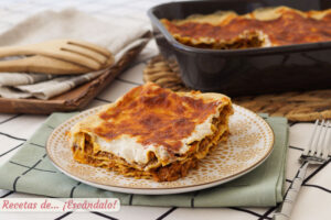 Lasaña de carne a la boloñesa con Thermomix y su bechamel, ¡irresistible!
