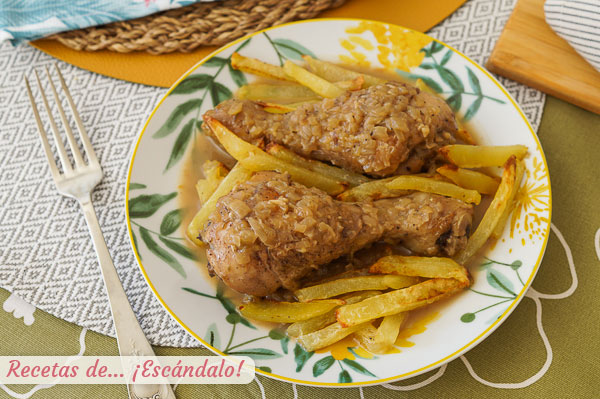 Como hacer muslitos de pollo en salsa de la abuela con patatas fritas al horno