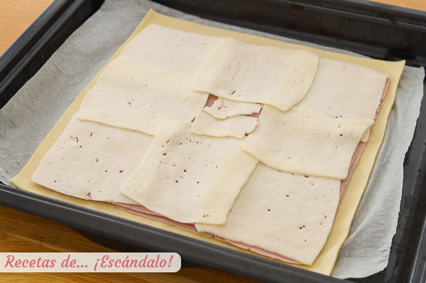 Empanada de hojaldre con queso havarti
