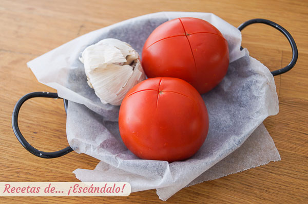 Tomates y ajos para almogrote gomero casero