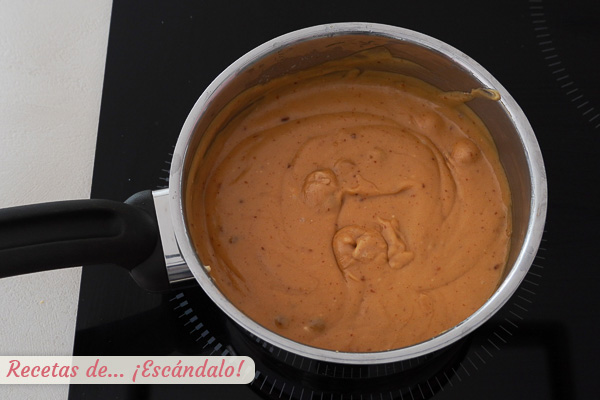 Crema de turron blando y queso mascarpone para tronco de navidad