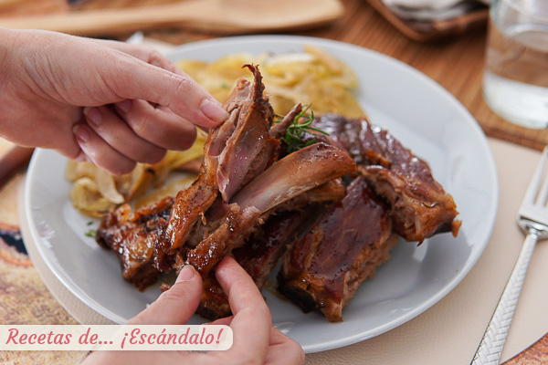 Como hacer costillas a la miel al horno con patatas panaderas super tiernas