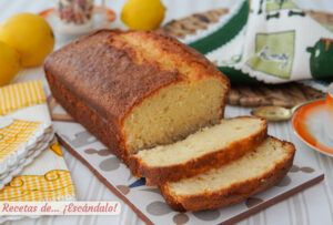 Bizcocho de limón y yogur con Thermomix, muy esponjoso