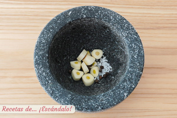 Ingredientes majado ajos lenguado