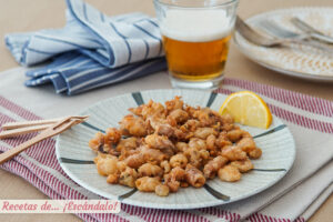 Chipirones fritos con un rebozado súper ligero y crujiente