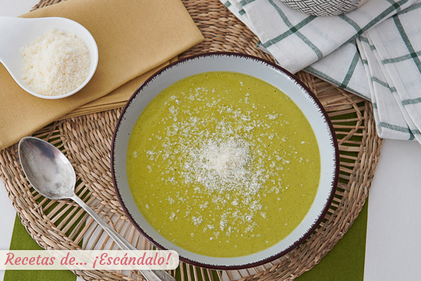 Como hacer pure de calabacin en Thermomix, con puerros y queso